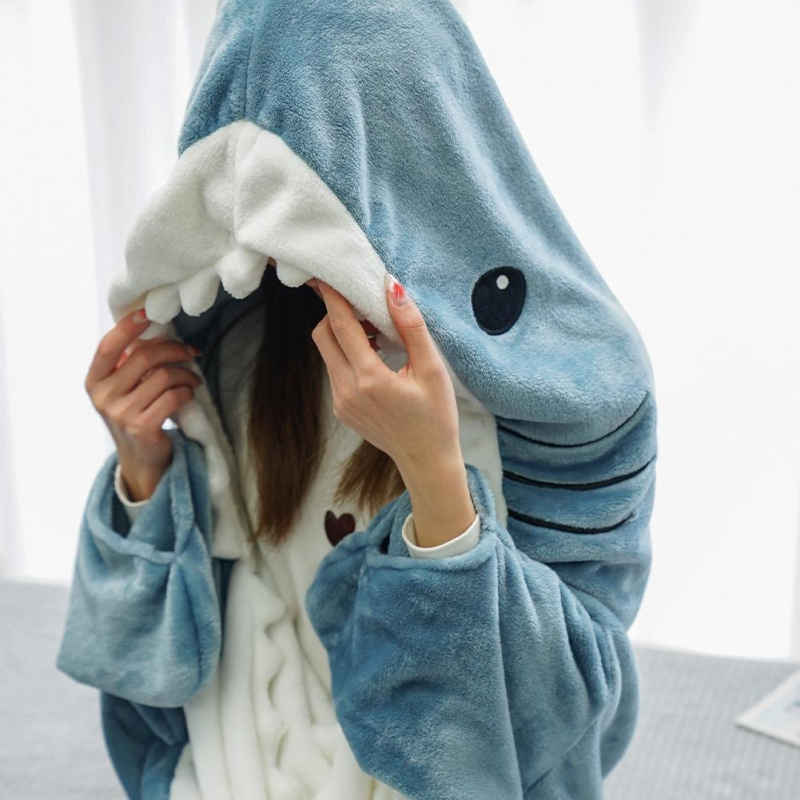Maviere™ - Shark Blanket